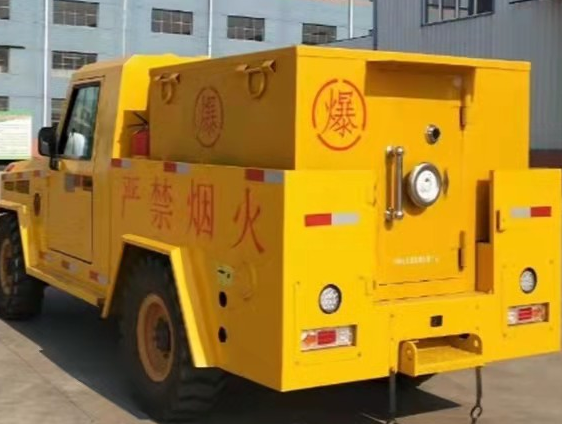 湘潭凯龙爆破器材运输车：保障爆破任务的安全运行